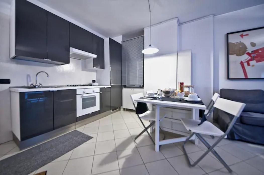 Cute And Cozy Centro Citta' Apartment Бергамо Екстериор снимка